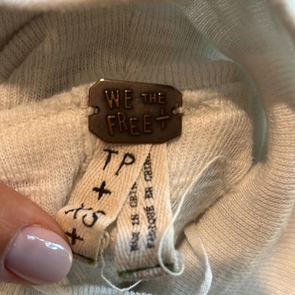 EUC We the Free Free People Split Back Turtleneck in Ivory - Picture 6 of 6